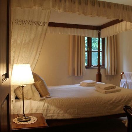 Bed and Breakfast Polgreen Farm Сент-Остел Экстерьер фото